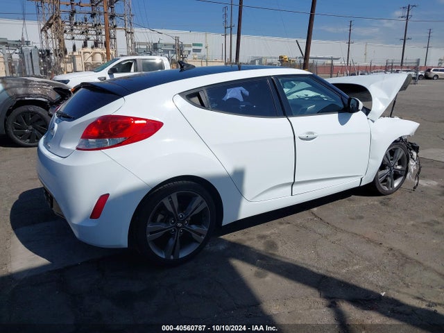 KMHTC6AD8HU323088 Hyundai Veloster Value Edition