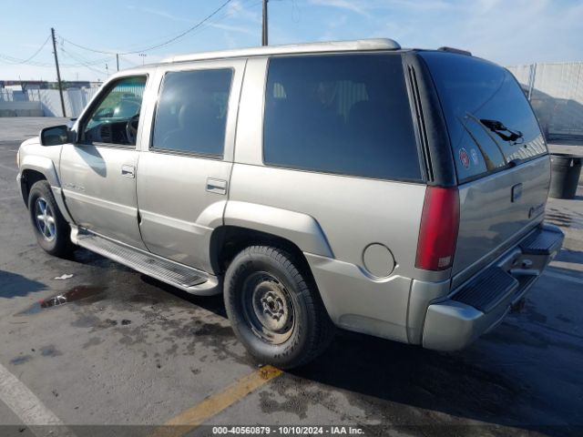 2000 CADILLAC ESCALADE 1GYEK63R5YR229028 Photo 2