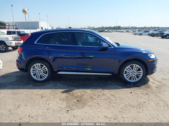 WA1BNAFYXJ2011424 Audi Q5 2.0t Premium/2.0t Tech Premium