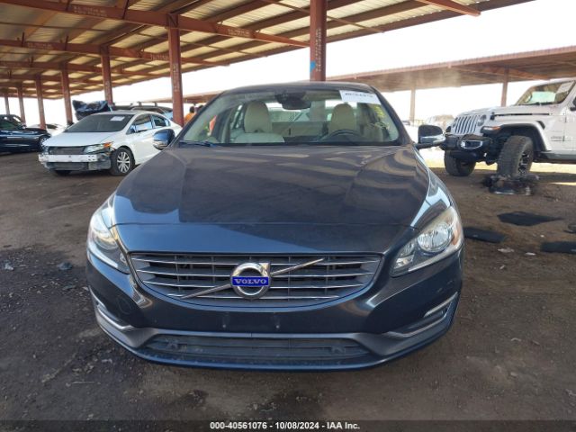 YV126MFK6F2351140 Volvo S60 T5 Premier