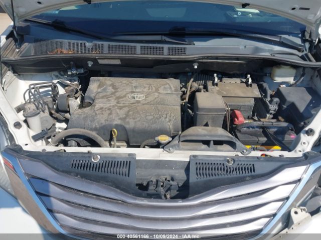 5TDYK3DC3FS657349 Toyota Sienna Xle 8 Passenger