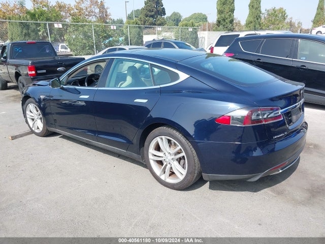 2013 TESLA MODEL S 5YJSA1CN7DFP05999 Photo 2