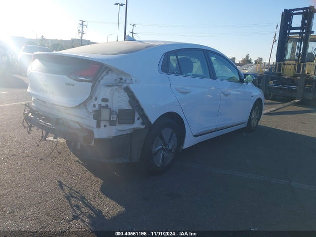 KMHC75LC8LU238845 Hyundai Ioniq Hybrid Se