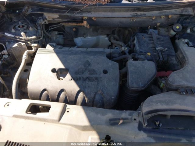 JA4AZ3A38HZ031437 Mitsubishi Outlander Se