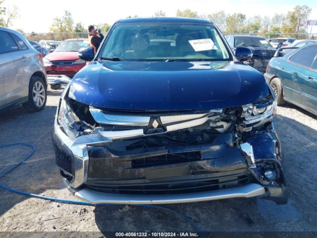 JA4AZ3A38HZ031437 Mitsubishi Outlander Se