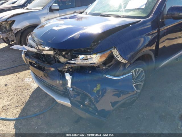 JA4AZ3A38HZ031437 Mitsubishi Outlander Se