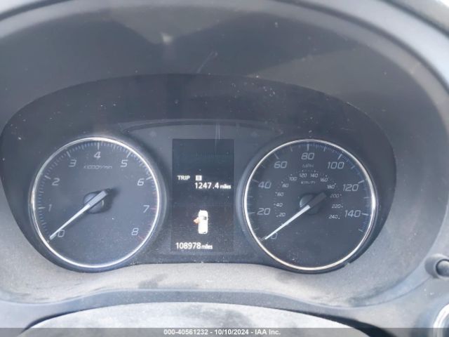 JA4AZ3A38HZ031437 Mitsubishi Outlander Se