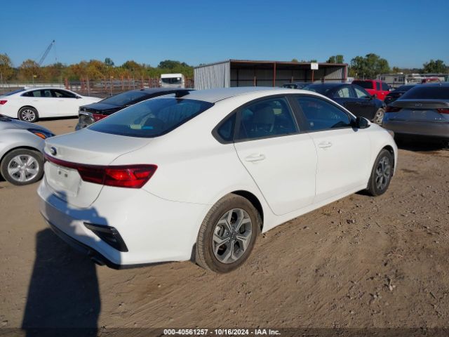 3KPF24AD9KE027771 KIA Forte Lxs