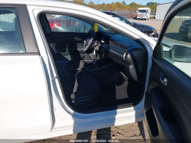 3KPF24AD9KE027771 KIA Forte Lxs