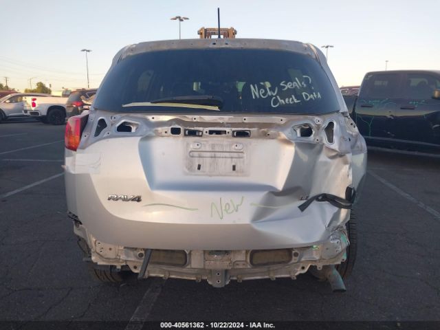 JTMZFREV7FJ030503 Toyota RAV4 LE