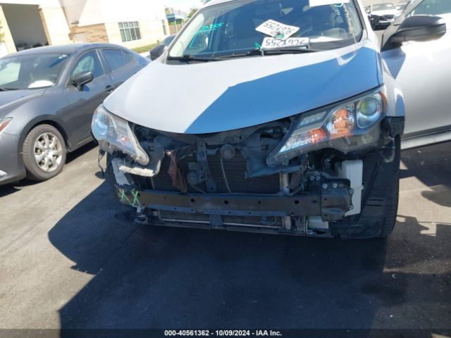 JTMZFREV7FJ030503 Toyota RAV4 LE