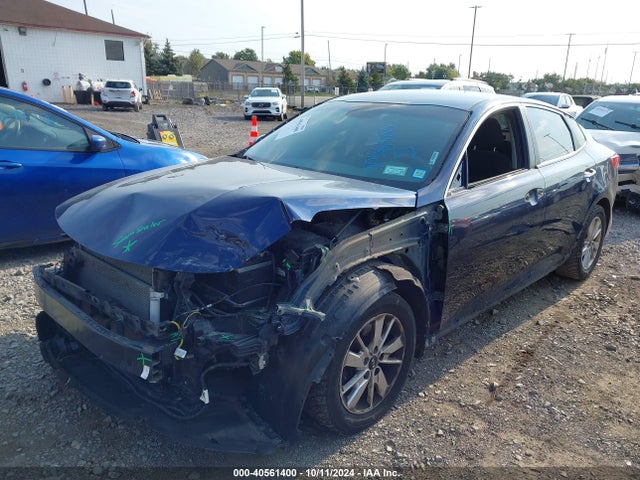KIA Optima Lx 2018 5XXGT4L31JG219746 Image 2