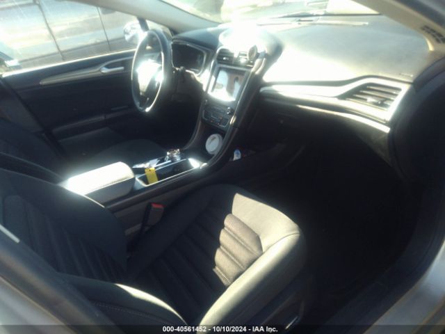 3FA6P0HD9HR249590 Ford FUSION SE