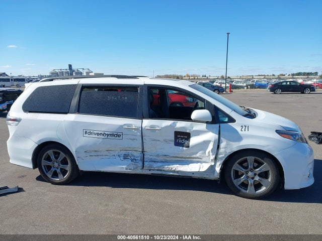 Toyota Sienna Se 8 Passenger 2017 5TDXZ3DCXHS877839 Image 14