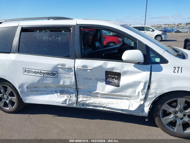 Toyota Sienna Se 8 Passenger 2017 5TDXZ3DCXHS877839 Image 6