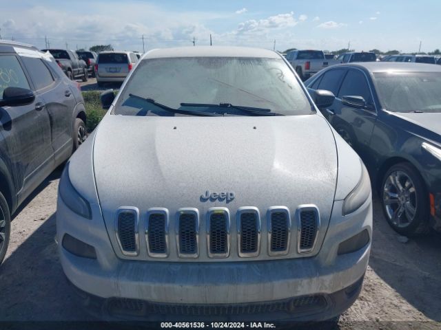 1C4PJLAS8GW297510 Jeep Cherokee Sport