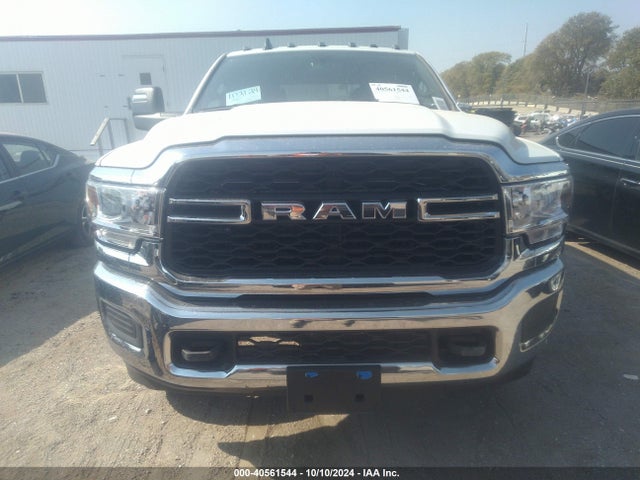 3C6UR5CJXRG179205 RAM 2500 Tradesman  4x4 6'4 Box
