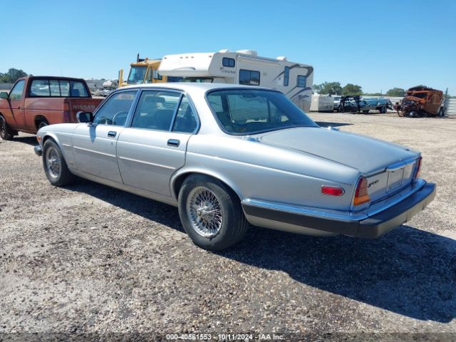 1985 JAGUAR XJ6 SAJAV134OFC393677 Photo 2