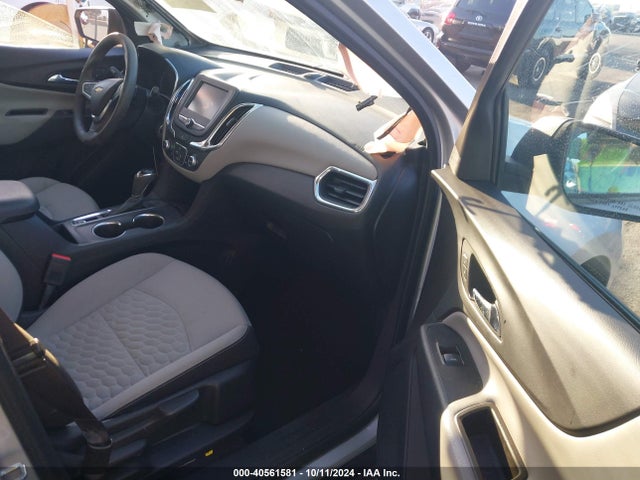 Chevrolet EQUINOX LS 2018 3GNAXHEV8JS562894 Image 5