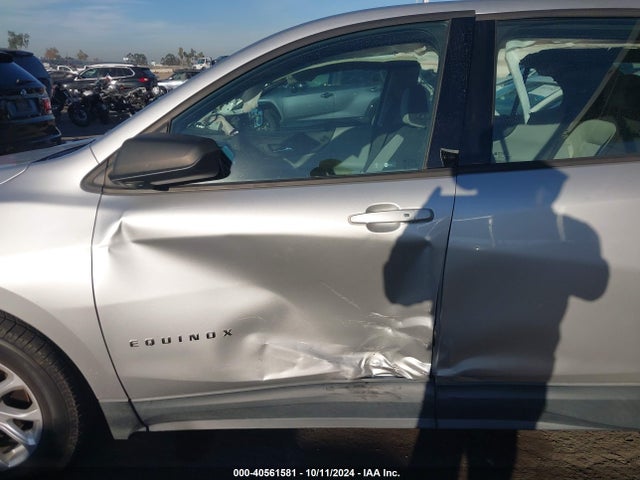 Chevrolet EQUINOX LS 2018 3GNAXHEV8JS562894 Image 6
