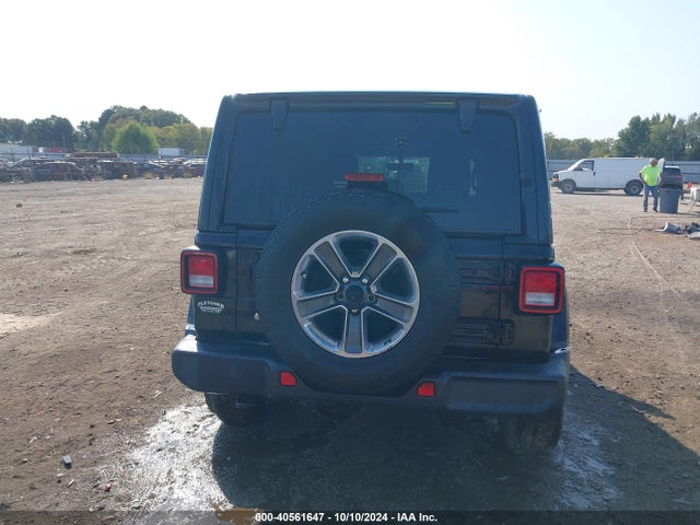 1C4HJXEG4KW508955 Jeep Wrangler Unlimited Sahara 4x4