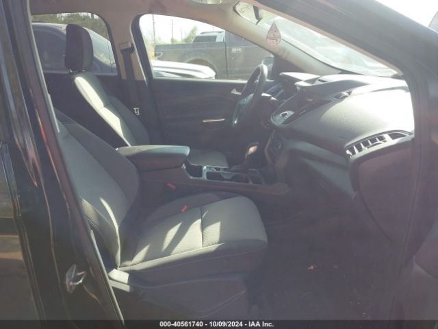 1FMCU9GD5JUD51166 Ford ESCAPE SE