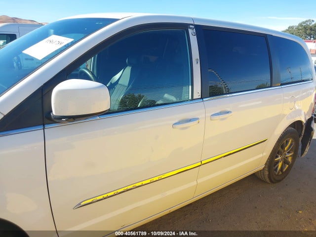 2C4RC1HG4FR514549 Chrysler Town & Country S