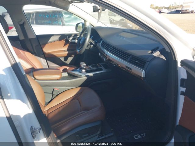 WA1AHAF77KD037575 Audi Q7 45 Premium