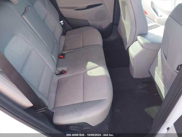 Hyundai TUCSON SE 2018 KM8J23A49JU727760 Image 8