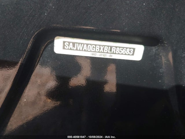 2011 JAGUAR XF SAJWA0GBXBLR85683 Photo 8