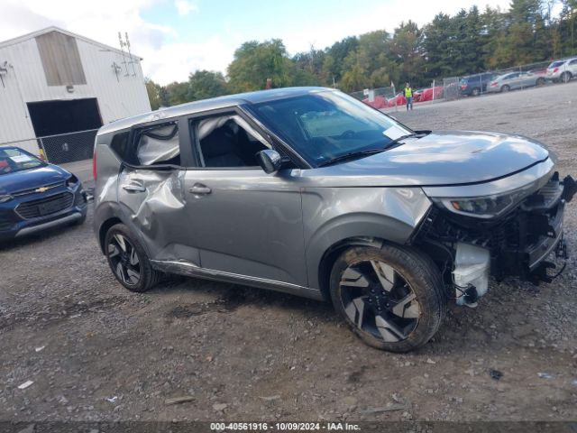 KNDJ53AU0P7854013 KIA Soul Gt-line