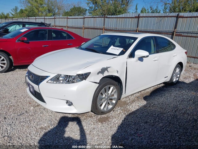 JTHBW1GG7E2065664 Lexus ES 300H