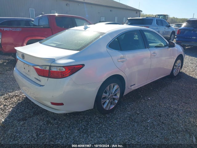 Lexus ES 300H 2014 JTHBW1GG7E2065664 Image 4