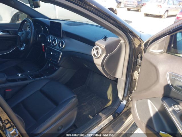 WDCTG4GB4HJ351713 Mercedes-Benz Gla 250 4matic