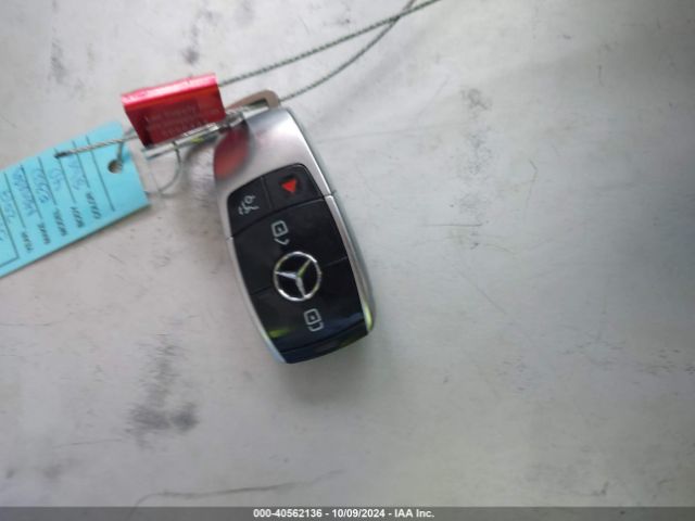 WDDZF4KB9HA136120 Mercedes-Benz E 300 4matic