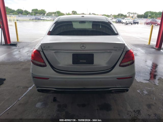WDDZF4KB9HA136120 Mercedes-Benz E 300 4matic
