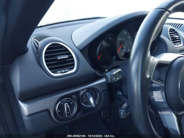 WP0CB2A80KS228434 Porsche 718 Boxster S