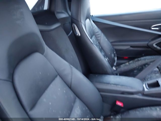 WP0CB2A80KS228434 Porsche 718 Boxster S