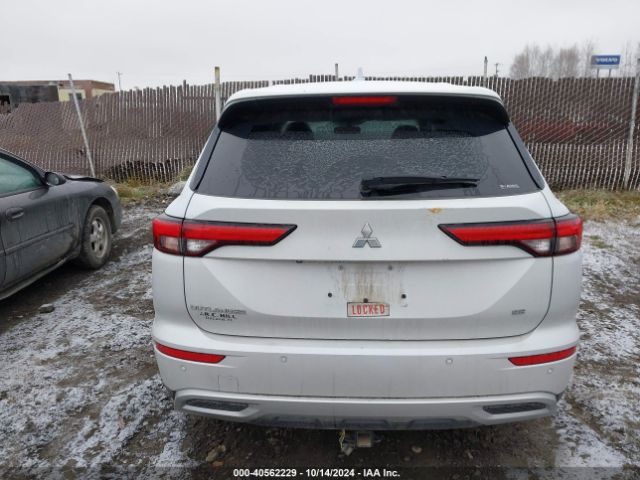 JA4J4UA8XNZ064726 Mitsubishi Outlander Se 2.5