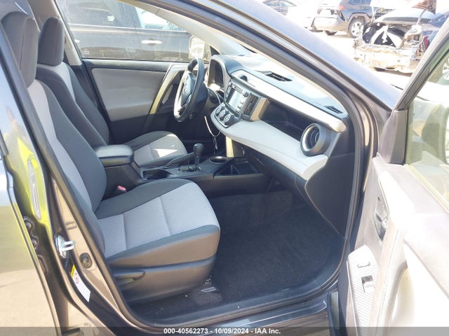 Toyota RAV4 LE 2014 JTMZFREV3ED037588 Image 5