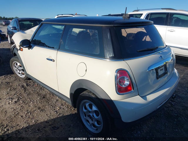 2013 MINI HARDTOP WMWSU3C54DT547599 Photo 2