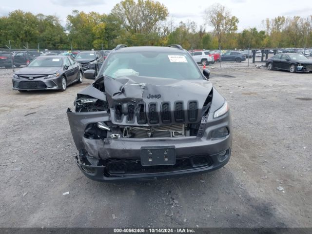1C4PJMCB7JD599294 Jeep Cherokee Latitude 4x4