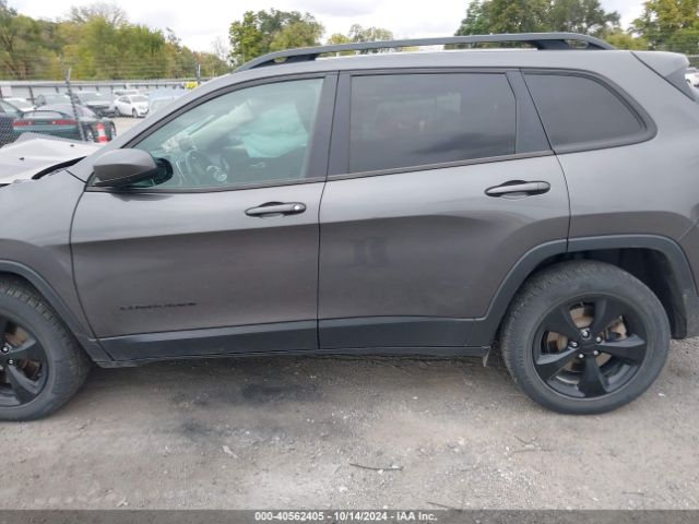 1C4PJMCB7JD599294 Jeep Cherokee Latitude 4x4