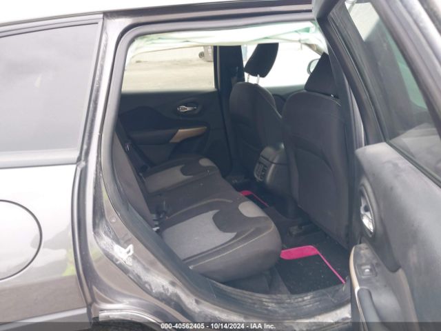 1C4PJMCB7JD599294 Jeep Cherokee Latitude 4x4