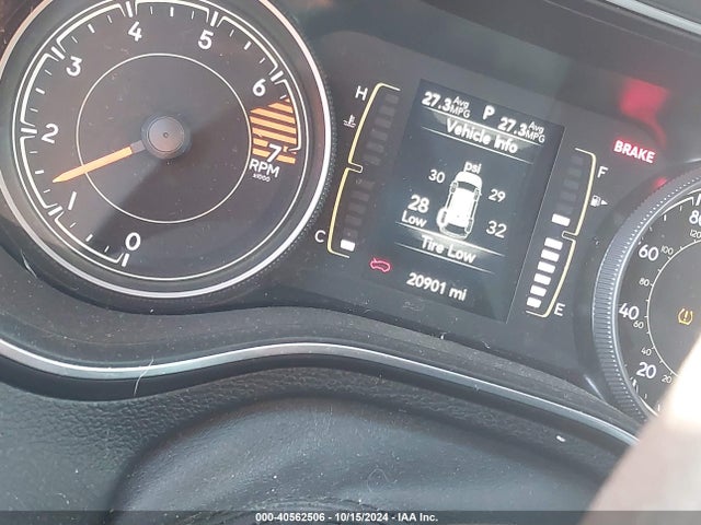 1C4PJLCB2MD187511 Jeep Cherokee Latitude Fwd