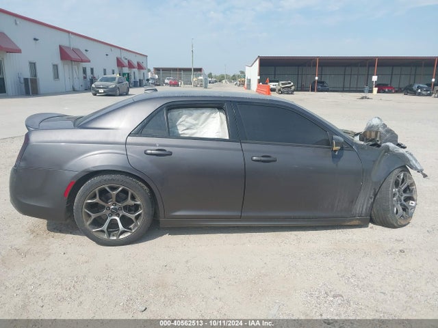 Chrysler 300 300s 2018 2C3CCABT0JH175044 Image 12
