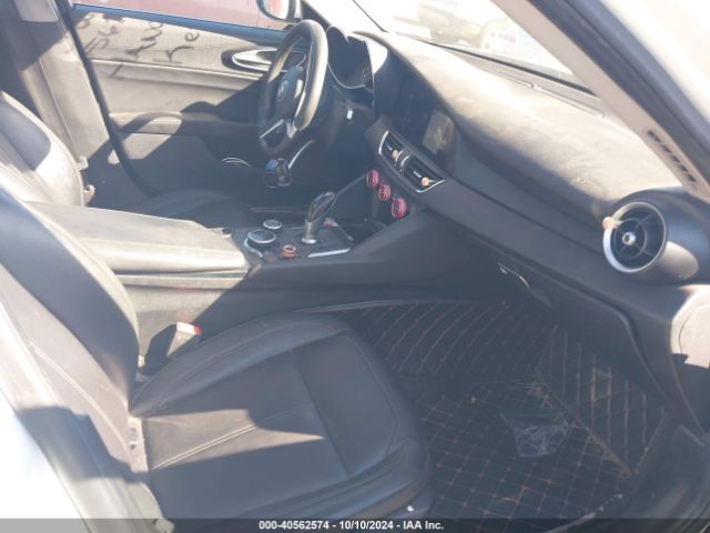 ZARFAEDN0J7564031 Alfa Romeo Giulia Awd