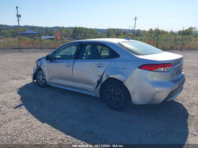 Toyota Corolla Hybrid Le 2021 JTDEAMDE0MJ015033 Image 3