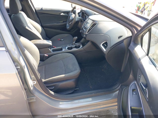 1G1BE5SM7J7102033 Chevrolet Cruze Lt Auto