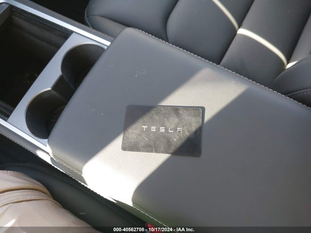 2024 TESLA MODEL Y 7SAYGDEE2RA231068 Photo 10